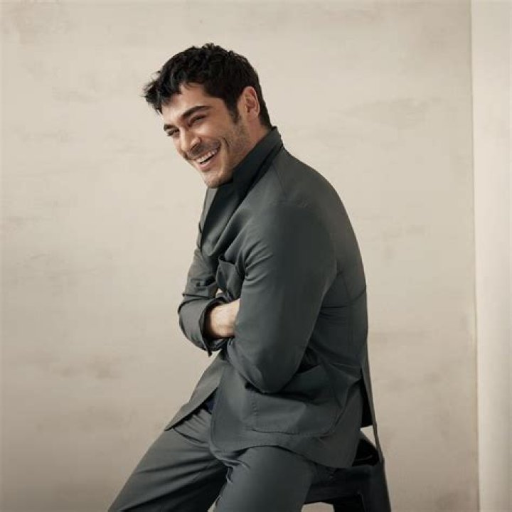 Burak Deniz Height, Weight, Net Worth, Age, Birthday, Wikipedia, Who, Nationality, Biography