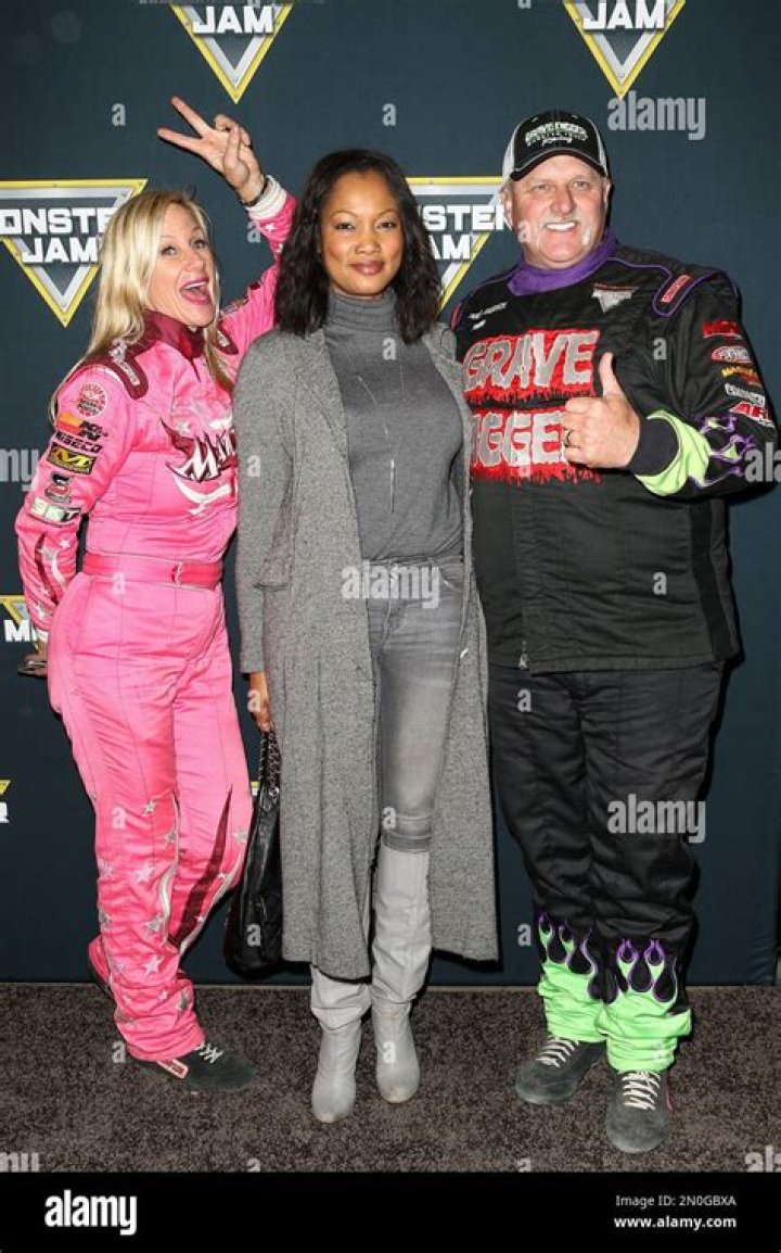 Dennis Anderson net worth, age, height, wife, girlfriend, kids, biography, wiki